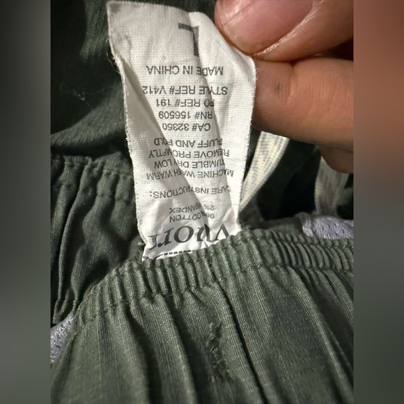 Vuori Men's Green Pants - Picture 2 of 6